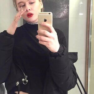 Meet your Posher, Casilda